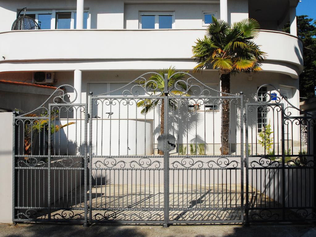 Apartment Klara Pula Exterior photo